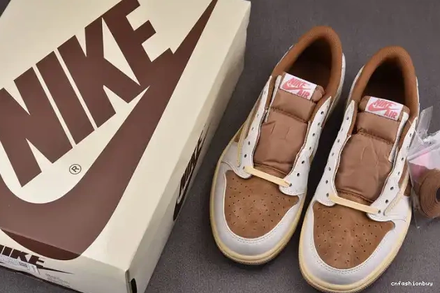 OG AJ x 1 Low SP DM7866-106 Travis Scott 0705